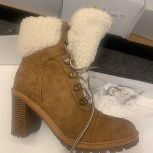 Women's boots
